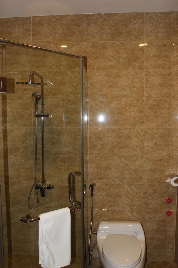 Hai Yen Luxury Hotel Cam Pha Exterior foto